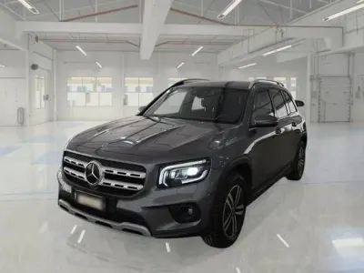 Usado Mercedes GLB200 150 CV (110 kW) 2021 Gris SUV