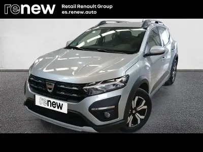 Usado Dacia Sandero Comfort 91 CV (66 kW) 2021 Gris Berlina
