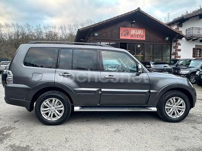 Gris / plata Usado 2015 Mitsubishi Montero SUV | 29.999 €