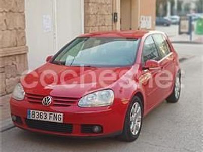 Rojo Usado 2007 VW Golf V Highline Berlina | 4000 € (Precio justo)