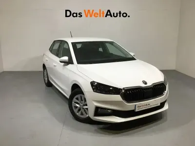 Usado Skoda Fabia Ambition 95 CV (69 kW) 2024 Blanco Utilitario