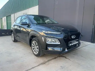 Usado Hyundai Kona 120 CV (88 kW) 2020 Gris SUV