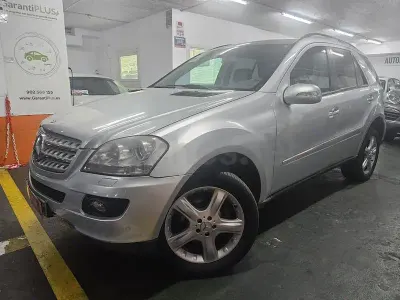 Usado Mercedes ML320 224 CV (164 kW) 2007 Gris / plata SUV