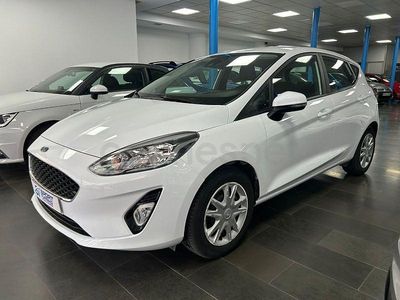 Usado Ford Fiesta Trend 85 CV (62 kW) 2019 Blanco Utilitario