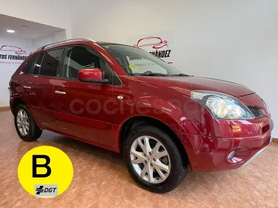 Usado Renault Koleos Dynamique 150 CV (110 kW) 2011 Granate SUV