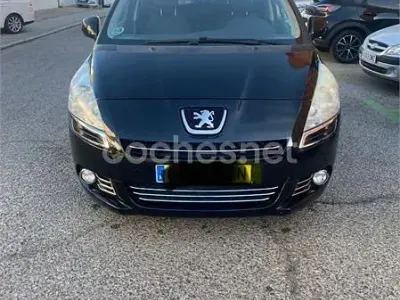 Używany Peugeot 5008 Style 150 KM (110 kW) 2013 Czarny Minivan