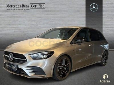 Usado Mercedes B200 150 CV (110 kW) 2021 Gris / plata Monovolumen