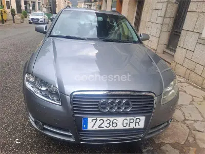 Usado Audi A4 140 CV (102 kW) 2007 Gris / plata Familiar