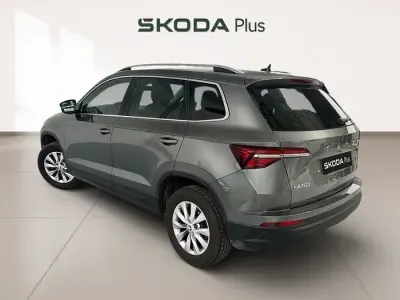 Nuevo Skoda Karoq 150 CV (110 kW) 2025 Gris SUV