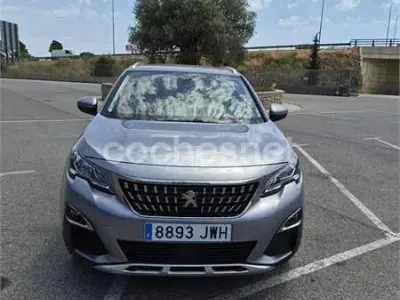 Usado Peugeot 3008 Allure 130 CV (95 kW) 2017 Gris / plata SUV