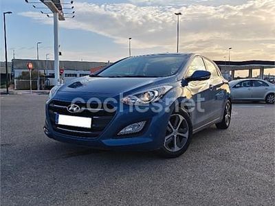 Usado Hyundai i30 GO! 100 CV (73 kW) 2016 Azul Berlina