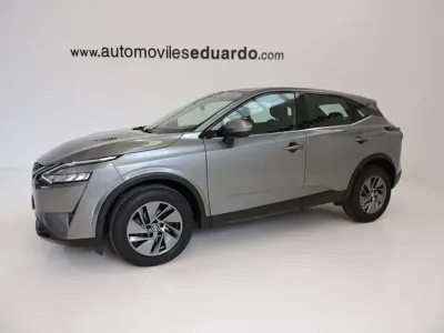 Usado Nissan Qashqai Acenta 158 CV (116 kW) 2021 Gris SUV