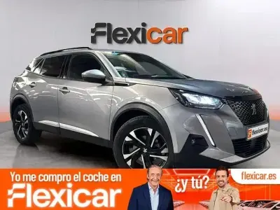 Usado Peugeot 2008 Allure 130 CV (95 kW) 2021 Gris SUV