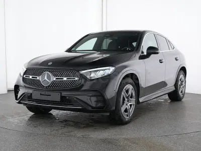 Usado Mercedes GLC300e 269 CV (197 kW) 2025 Negro Coupe