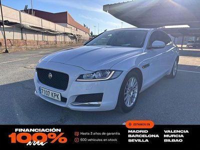 Usado Jaguar XF Prestige 181 CV (133 kW) 2016 Blanco Berlina