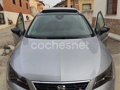 Usado Seat Leon FR 150 CV (110 kW) 2018 Gris / plata Berlina