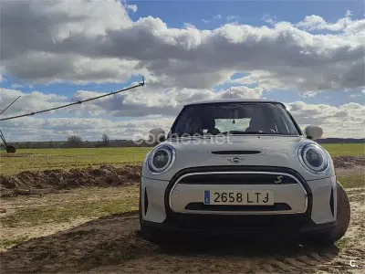 Usado Mini Cooper SE 135 kW (184 CV) 2021 Eléctrico Utilitario