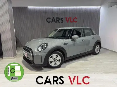 Usado Mini Cooper 136 CV (100 kW) 2023 Gris / plata Utilitario