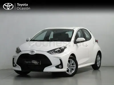Usado Toyota Yaris 125 CV (91 kW) 2023 Blanco Utilitario