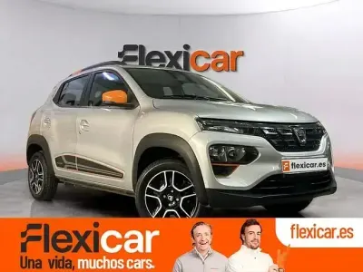 Usado Dacia Spring Comfort Plus 33 kW (45 CV) 2022 Gris Utilitario