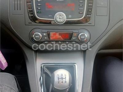 Beige Usado 2010 Ford C-MAX Ghia Monovolumen | 4500 € (Precio justo)