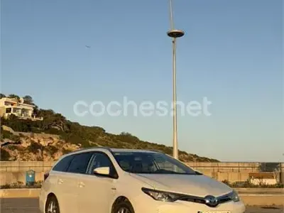 Usado Toyota Auris Hybrid