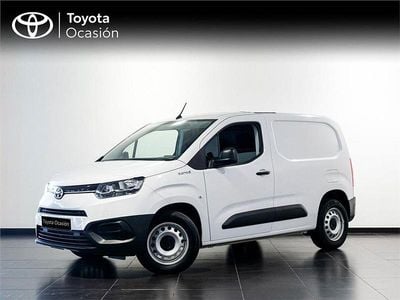 Usado Toyota Proace 100 kW (136 CV) 2023 Blanco Monovolumen