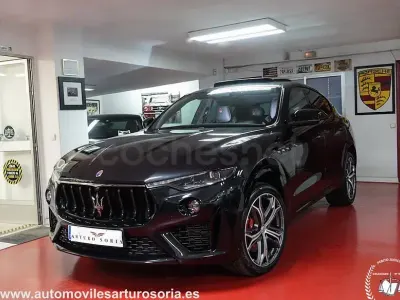 Usado Maserati Levante GranLusso 350 CV (257 kW) 2021 Negro SUV