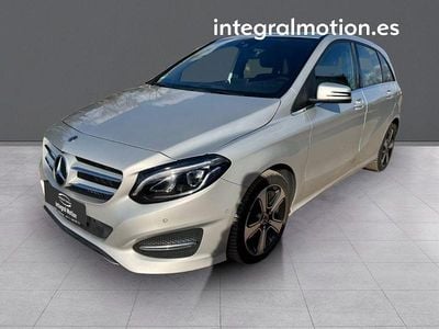 Usado Mercedes B200 136 CV (100 kW) 2018 Gris Monovolumen