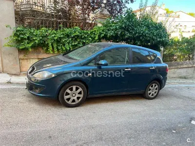 Usado Seat Toledo Stylance 150 CV (110 kW) 2005 Azul Utilitario