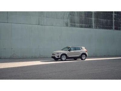 Käytetty Volvo EX40 Ultra 185 kW (252 HP) 2024 Harmaa Katumaasturi