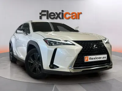 Käytetty Lexus UX Business Edition 184 HP (135 kW) 2021 Valkoinen Katumaasturi