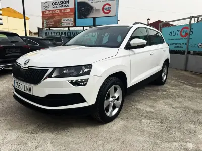 Usado Skoda Karoq Ambition 150 CV (110 kW) 2020 Blanco SUV