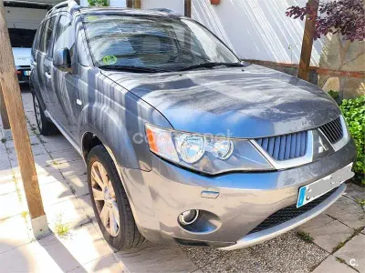 Usado Mitsubishi Outlander Plus 156 CV (114 kW) 2008 Gris / plata SUV