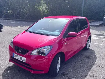 Usado Seat Mii Reference 75 CV (55 kW) 2012 Rojo Utilitario