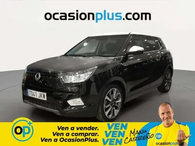 Usado SsangYong Tivoli Limited 116 CV (85 kW) 2015 Negro SUV