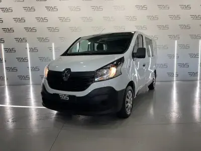 Usado Renault Trafic LIMITED 120 CV (88 kW) 2019 Blanco Monovolumen