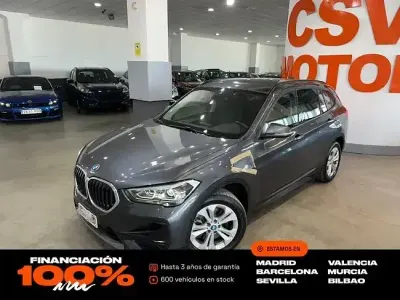 Używany BMW X1 Advantage 220 KM (161 kW) 2022 Biały SUV