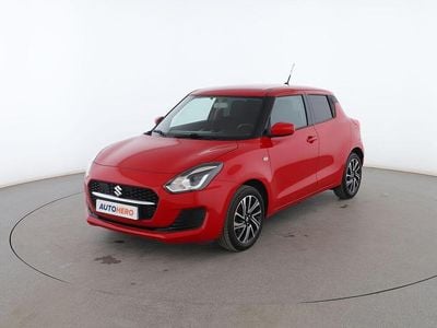 Usado Suzuki Swift 83 CV (61 kW) 2021 Rojo Utilitario