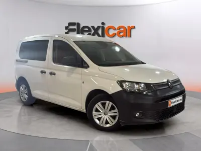Usado VW Caddy California 102 CV (75 kW) 2021 Blanco Monovolumen
