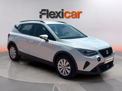 Usado Seat Arona Style 116 CV (85 kW) 2024 Blanco SUV