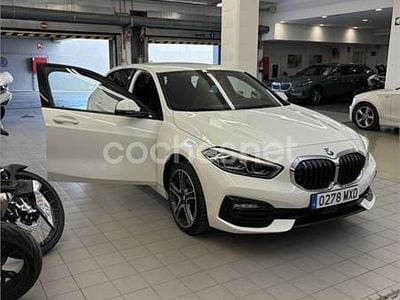 Usado BMW 120 Comfort Edition 178 CV (130 kW) 2021 Blanco Utilitario
