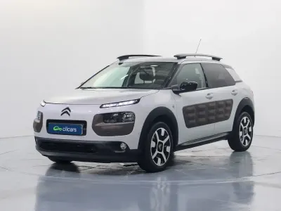 Usado Citroën C4 Cactus PureTech 110 CV (80 kW) 2017 Gris Utilitario