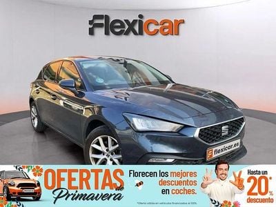 Usado Seat Leon Style 110 CV (80 kW) 2022 Azul