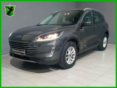 Usado Ford Kuga Titanium 225 CV (165 kW) 2022 Gris / plata SUV
