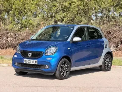 Usado Smart ForFour 90 CV (66 kW) 2018 Azul Utilitario