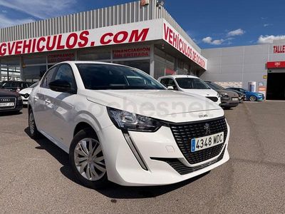 Begagnad Peugeot 208 Active 100 HK (73 kW) 2023 Vit Halvkombi