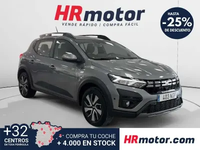 Usado Dacia Sandero Expression 101 CV (74 kW) 2025 Gris Berlina