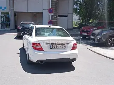 Usado Mercedes C350 306 CV (225 kW) 2014 Blanco Berlina