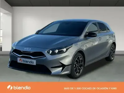 Nieuw Kia Ceed Style 120 PK (88 kW) 2025 Grijs Hatchback